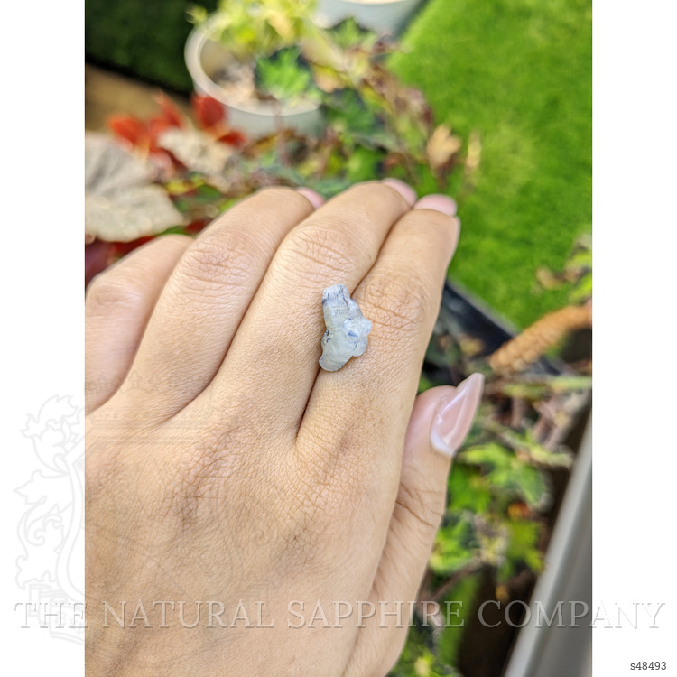 6.63 Ct. Blue Sapphire from Ceylon (Sri Lanka)