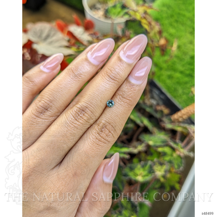 0.28 Ct. Yellowish Green Sapphire from Ceylon (Sri Lanka)