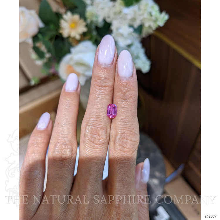1.27 Ct. Pink Sapphire from Ceylon (Sri Lanka)