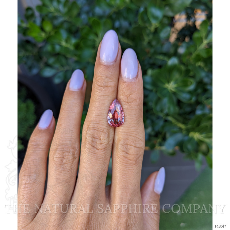 4.55 Ct. Padparadscha Sapphire from Ceylon (Sri Lanka)