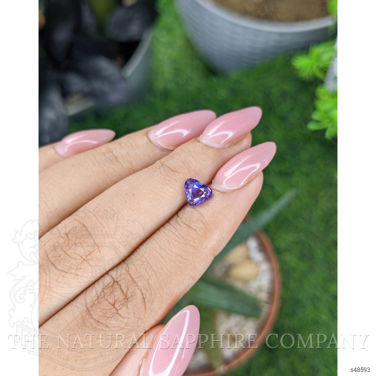 1.03 Ct. Pinkish Purple Sapphire from Ceylon (Sri Lanka)