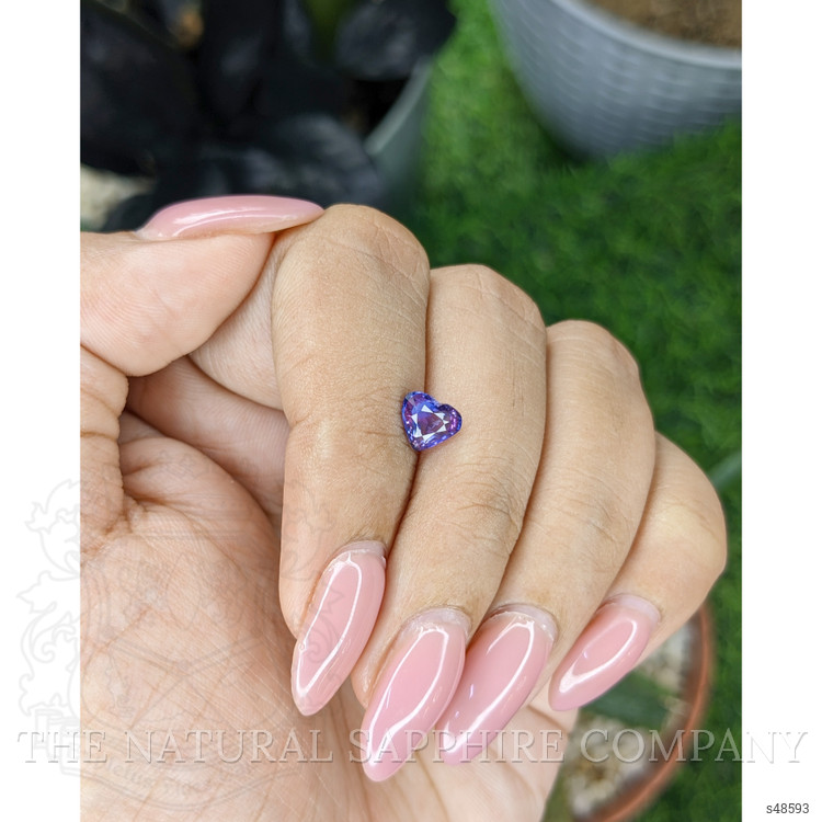 1.03 Ct. Pinkish Purple Sapphire from Ceylon (Sri Lanka)