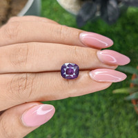 4.32 Ct. Pinkish Purple Sapphire from Tanzania Life Style