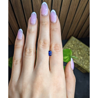 1.01 Ct. Blue Sapphire from Ceylon (Sri Lanka) Life Style