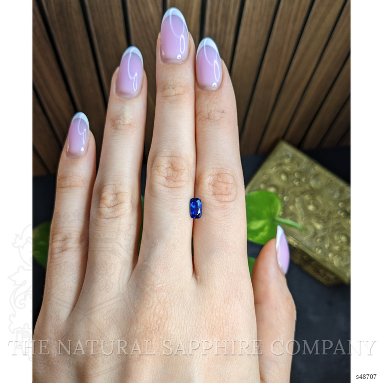 1.01 Ct. Blue Sapphire from Ceylon (Sri Lanka)