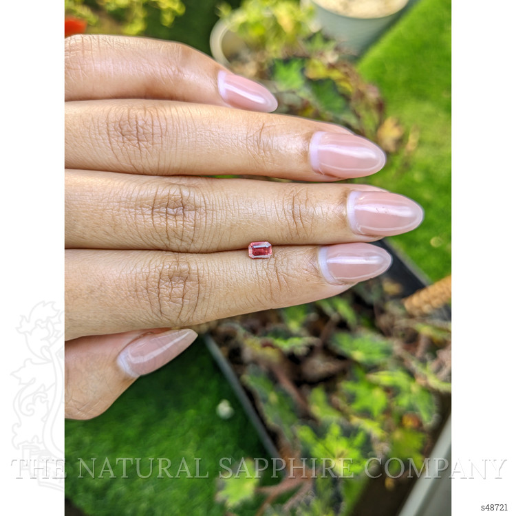 0.46 Ct. Reddish Pink Sapphire from Ceylon (Sri Lanka)