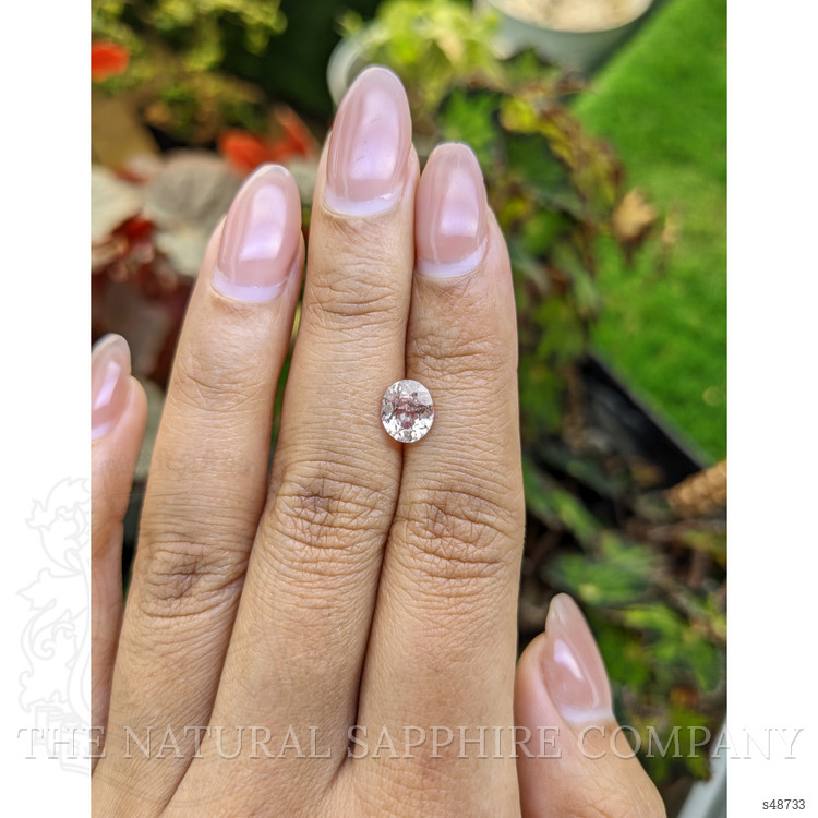 1.45 Ct. Pink Sapphire from Ceylon (Sri Lanka)