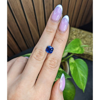 3.73 Ct. Blue Sapphire from Ceylon (Sri Lanka) Life Style