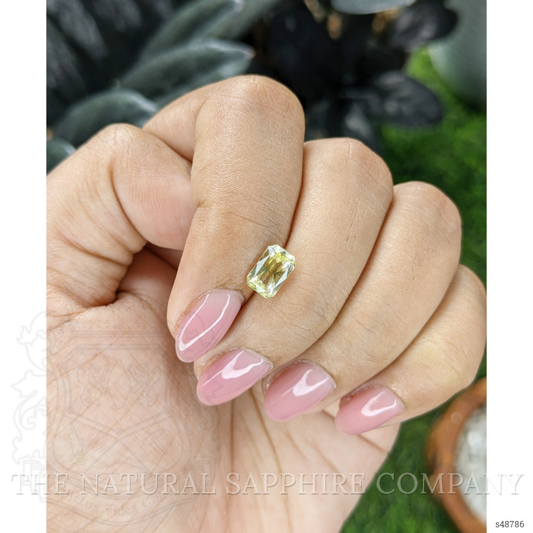 1.55 Ct. Yellow Sapphire from Ceylon (Sri Lanka)