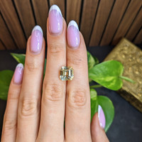 7.61 Ct. Yellow Sapphire from Ceylon (Sri Lanka) Life Style