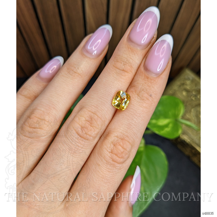 2.61 Ct. Yellow Sapphire from Ceylon (Sri Lanka)
