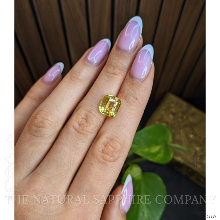 7.05 Ct. Yellow Sapphire from Ceylon (Sri Lanka)