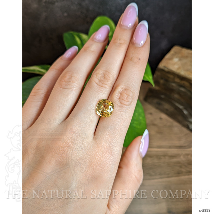 7.29 Ct. Yellow Sapphire from Ceylon (Sri Lanka)