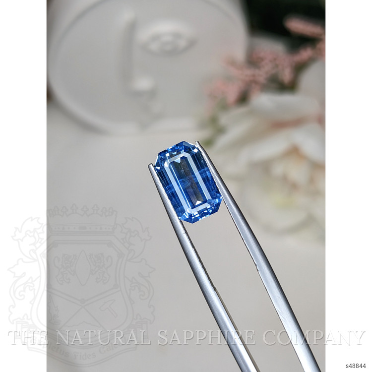 4.97 Ct. Blue Sapphire from Ceylon (Sri Lanka)