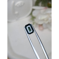 2.33 Ct. Greenish Blue Sapphire from Ceylon (Sri Lanka) Life Style