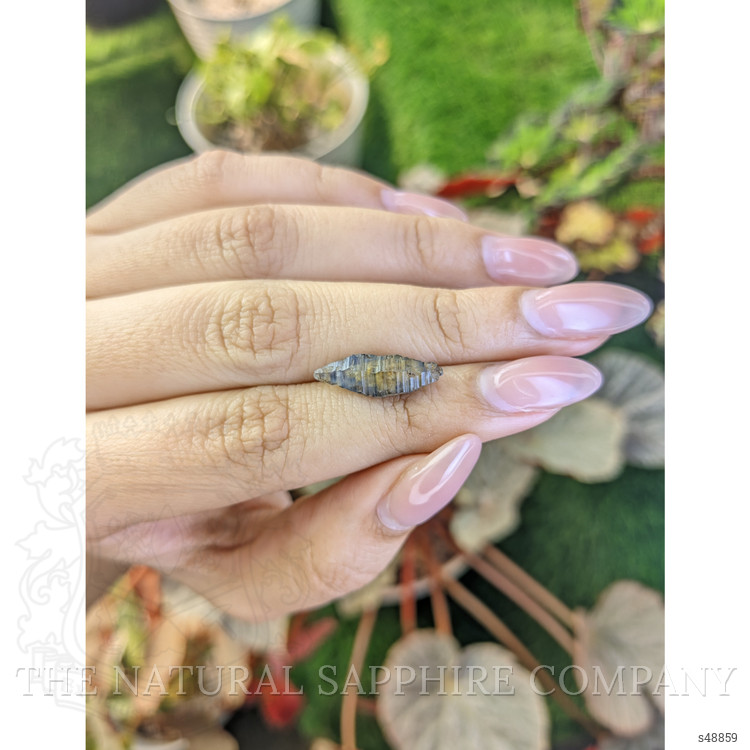 4.65 Ct. Blue Sapphire from Ceylon (Sri Lanka)