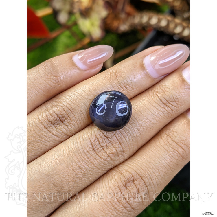 13.86 Ct. Purplish Blue Cabochon Star Spinel from Ceylon (Sri Lanka)