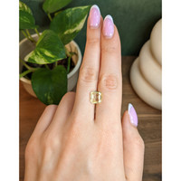 4.51 Ct. Yellow Sapphire from Ceylon (Sri Lanka) Life Style