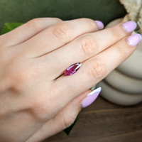 2.93 Ct. Pink Sapphire from Ceylon (Sri Lanka) Life Style
