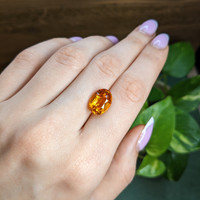 9.05 Ct. Yellowish Orange Sapphire from Ceylon (Sri Lanka) Life Style