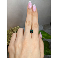 3.01 Ct. Bluish Green Sapphire from Australia Life Style