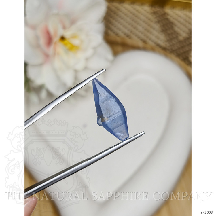 9.36 Ct. Blue Sapphire from Ceylon (Sri Lanka)