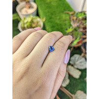 1.30 Ct. Bi Color / Parti Sapphire from Ceylon (Sri Lanka) Life Style
