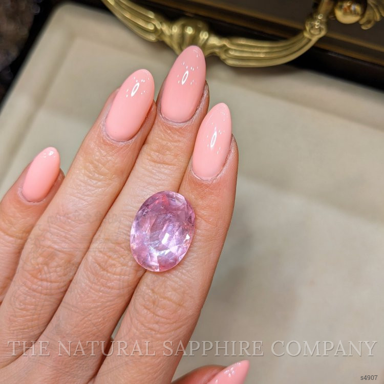 18.01 Ct. Padparadscha Sapphire from Ceylon (Sri Lanka)