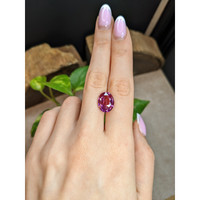 10.00 Ct. Purplish Pink Sapphire from Madagascar Life Style