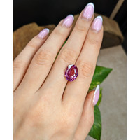 10.00 Ct. Purplish Pink Sapphire from Madagascar Life Style