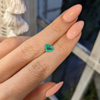 0.69 Ct. Emerald from Colombia Life Style