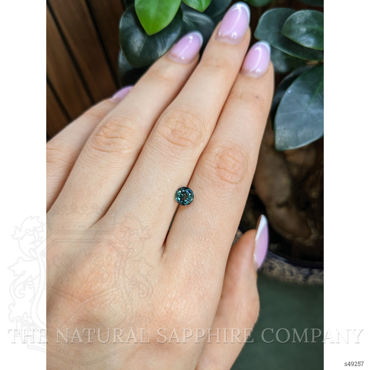 1.12 Ct. Bluish Green Sapphire from Montana