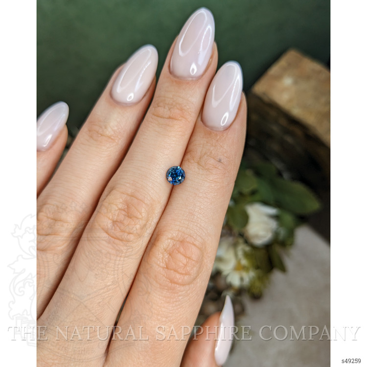 0.92 Ct. Greenish Blue Sapphire from Montana