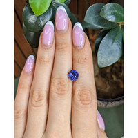 3.13 Ct. Violet Sapphire from Ceylon (Sri Lanka) Life Style
