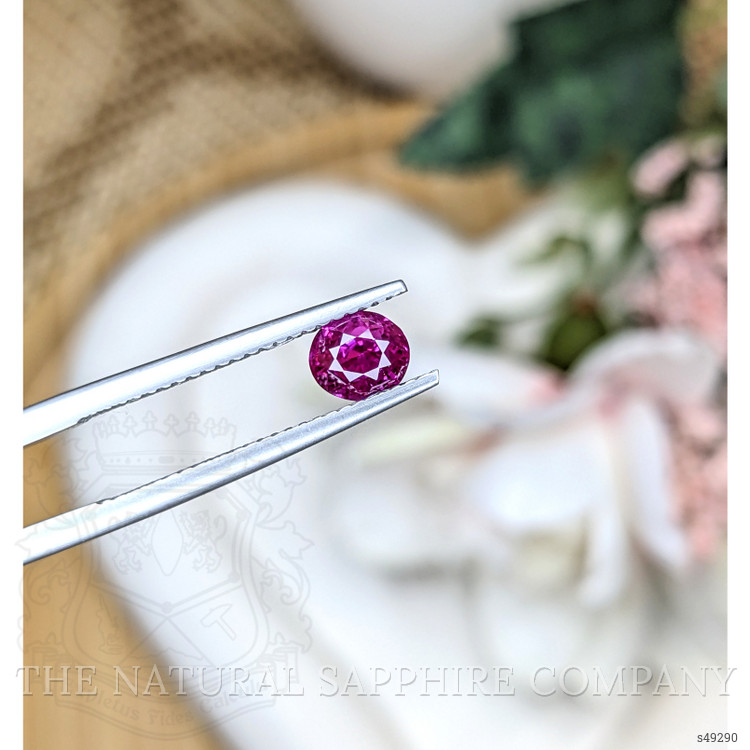 1.05 Ct. Purplish Pink Sapphire from Ceylon (Sri Lanka)