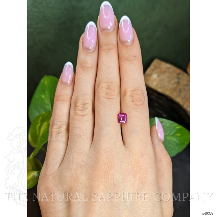1.44 Ct. Pink Sapphire from Ceylon (Sri Lanka)