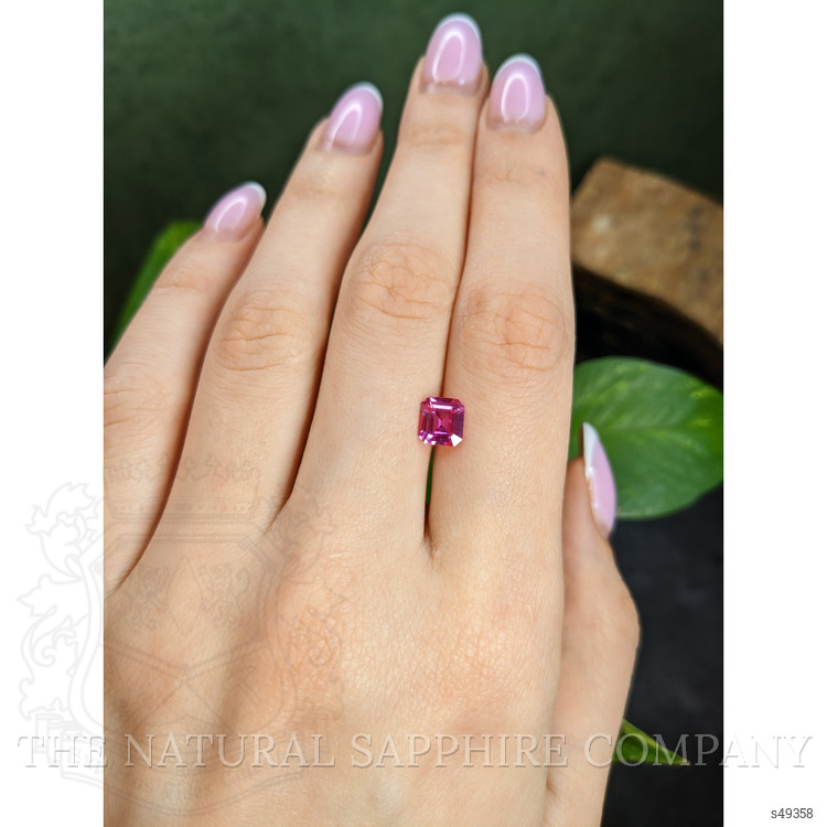 1.44 Ct. Pink Sapphire from Ceylon (Sri Lanka)