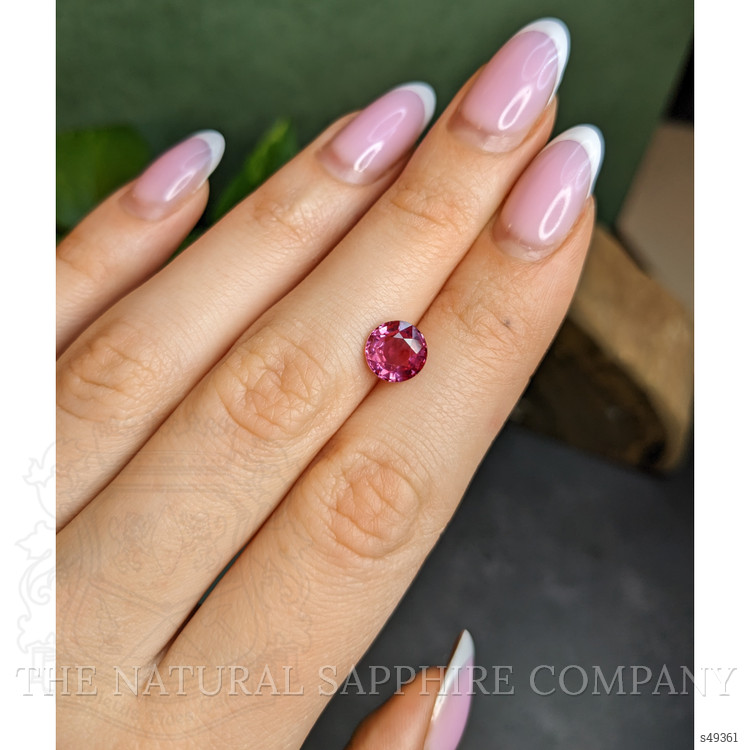 2.41 Ct. Pink Sapphire from Ceylon (Sri Lanka)