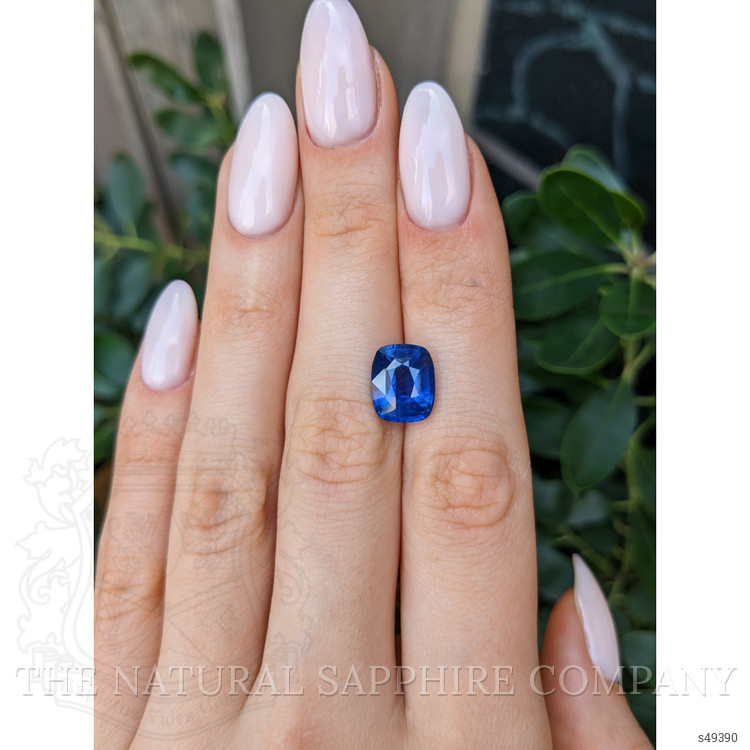 5.57 Ct. Blue Sapphire from Ceylon (Sri Lanka)