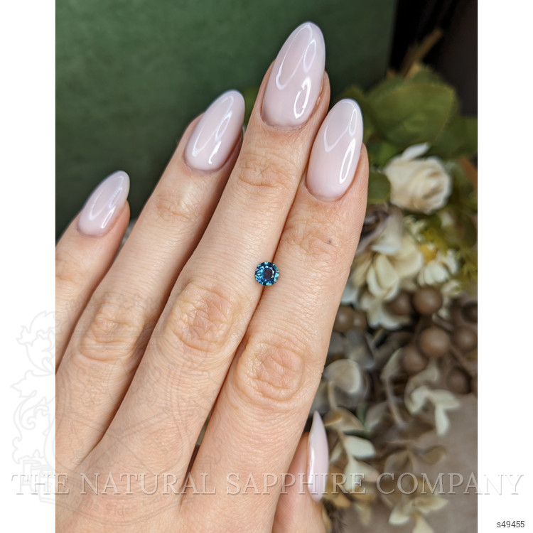 0.49 Ct. Greenish Blue Sapphire from Ceylon (Sri Lanka)