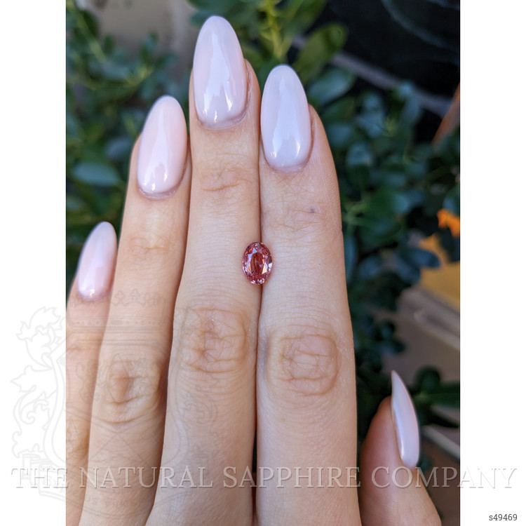 1.55 Ct. Padparadscha Sapphire from Ceylon (Sri Lanka)