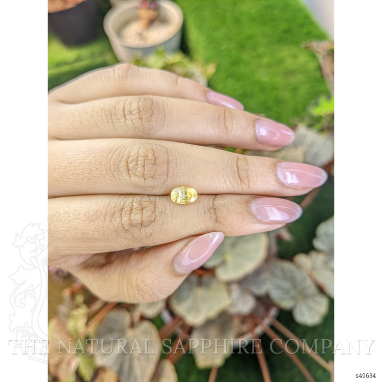 1.39 Ct. Yellow Sapphire from Ceylon (Sri Lanka)