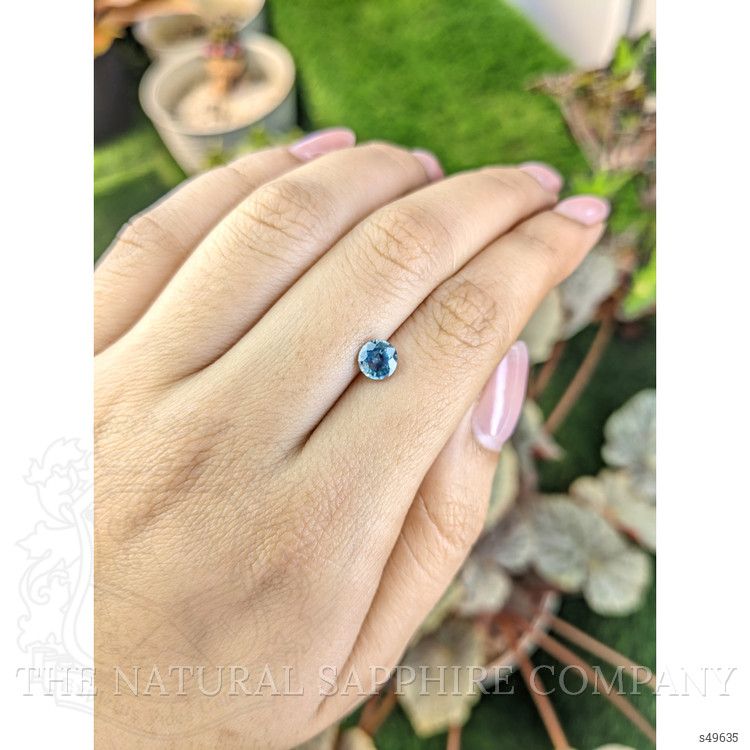 1.00 Ct. Greenish Blue Sapphire from Ceylon (Sri Lanka)
