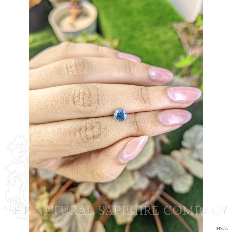 1.00 Ct. Greenish Blue Sapphire from Ceylon (Sri Lanka)