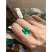 6.27 Ct. Emerald from Colombia Life Style