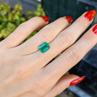 2.29 Ct. Emerald from Zambia Life Style