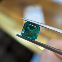 1.32 Ct. Emerald from Zambia Life Style