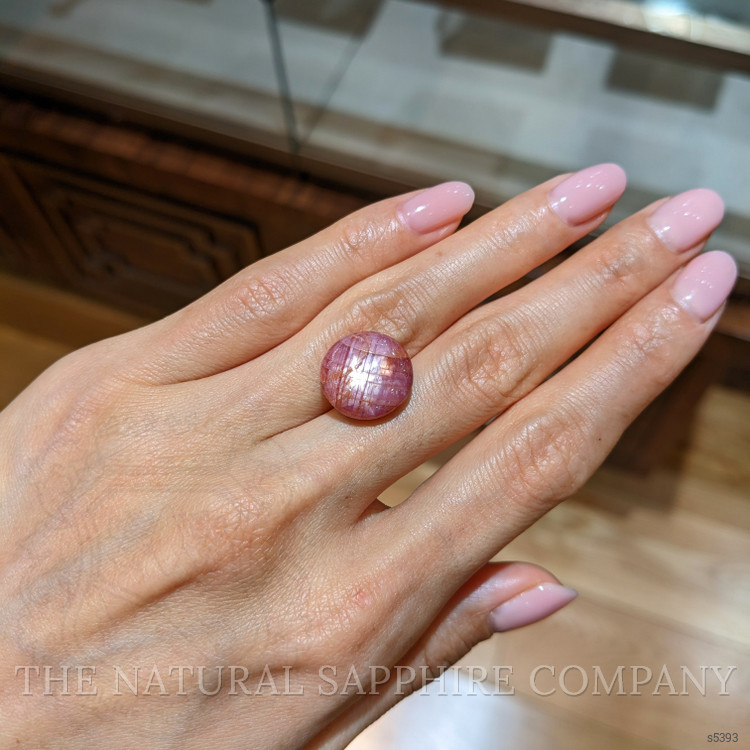 15.61 Ct. Reddish Pink Star Sapphire from Ceylon (Sri Lanka)