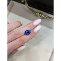 7.28 Ct. Blue Sapphire from Ceylon (Sri Lanka) Life Style