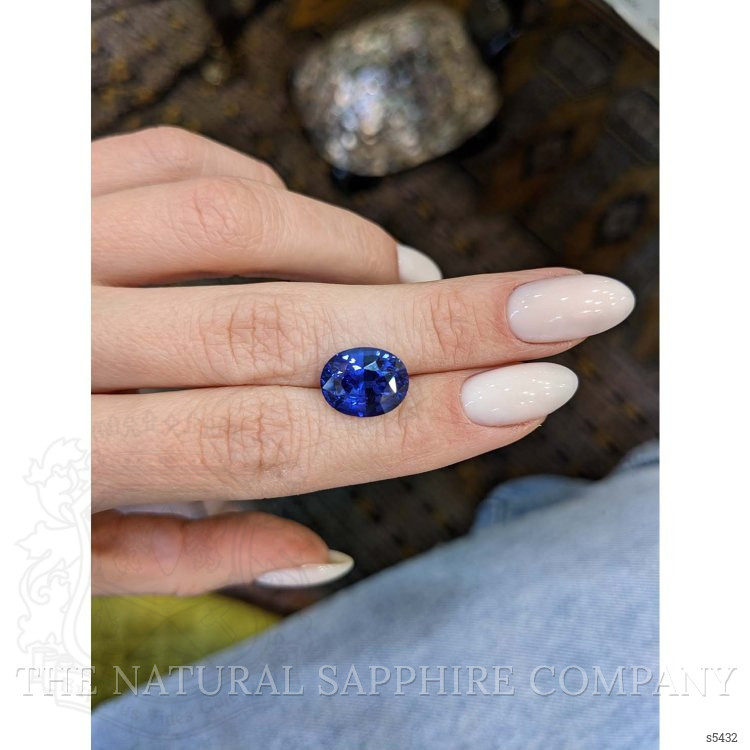 8.09 Ct. Blue Sapphire from Ceylon (Sri Lanka)